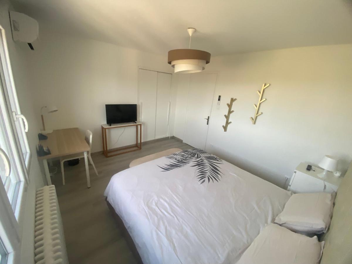 Chambre Dans Logement Partage Chez L Habitant Avec Piscine De 1 A 3 Chambres Grieges Kamer foto