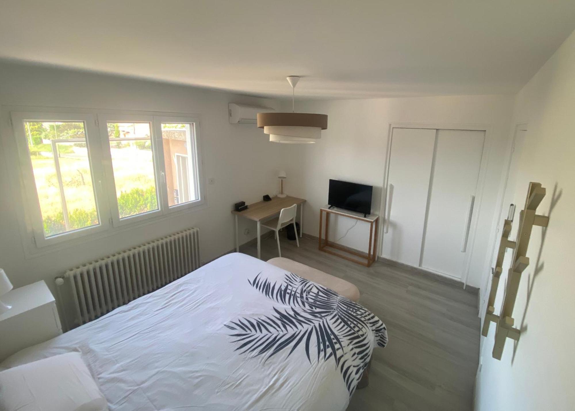 Chambre Dans Logement Partage Chez L Habitant Avec Piscine De 1 A 3 Chambres Grieges Kamer foto